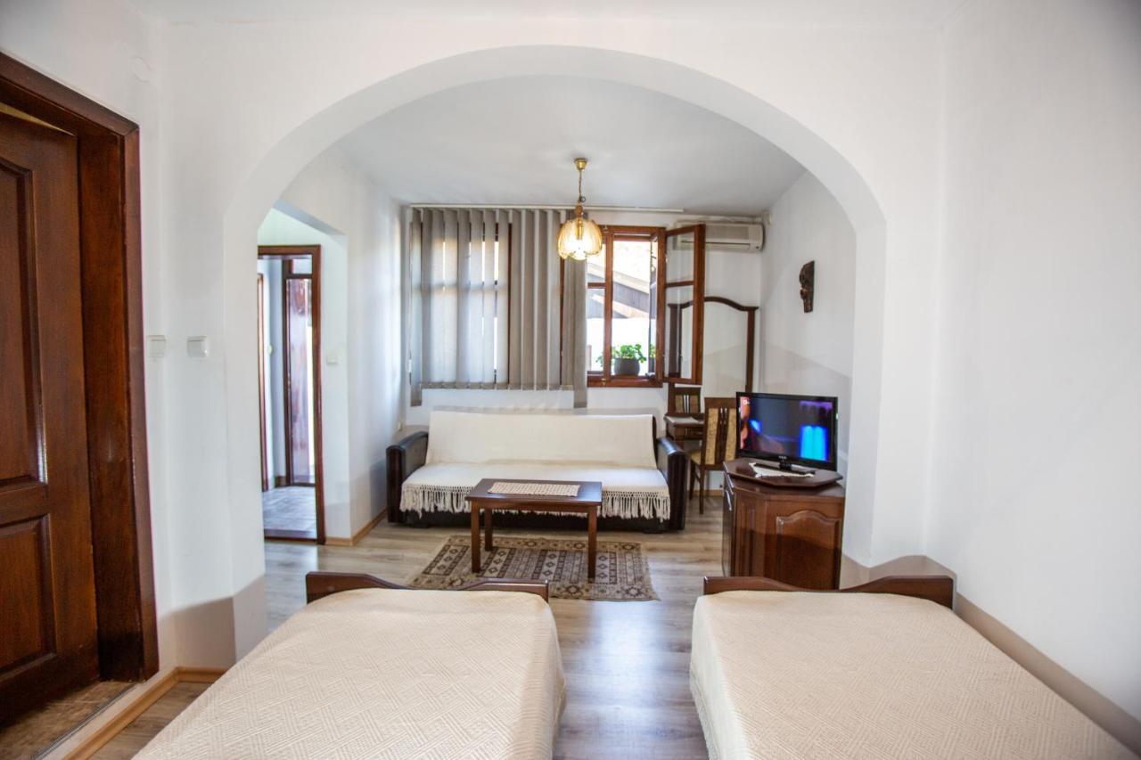 Oazis Family Hotel Loveč Exteriér fotografie